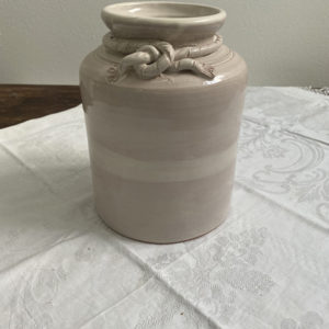 vaso in ceramica fatto a mano